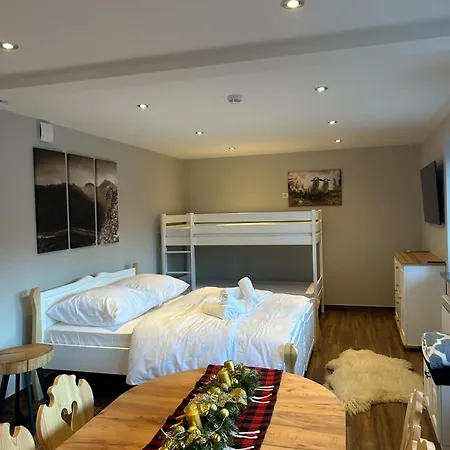 Jw Apartments Кросьцєнко Екстер'єр фото
