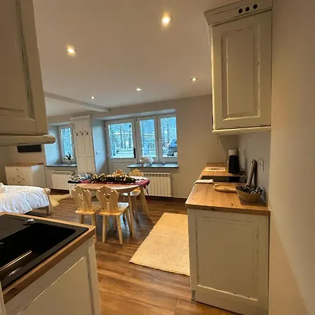 Jw Apartments Кросьцєнко Екстер'єр фото