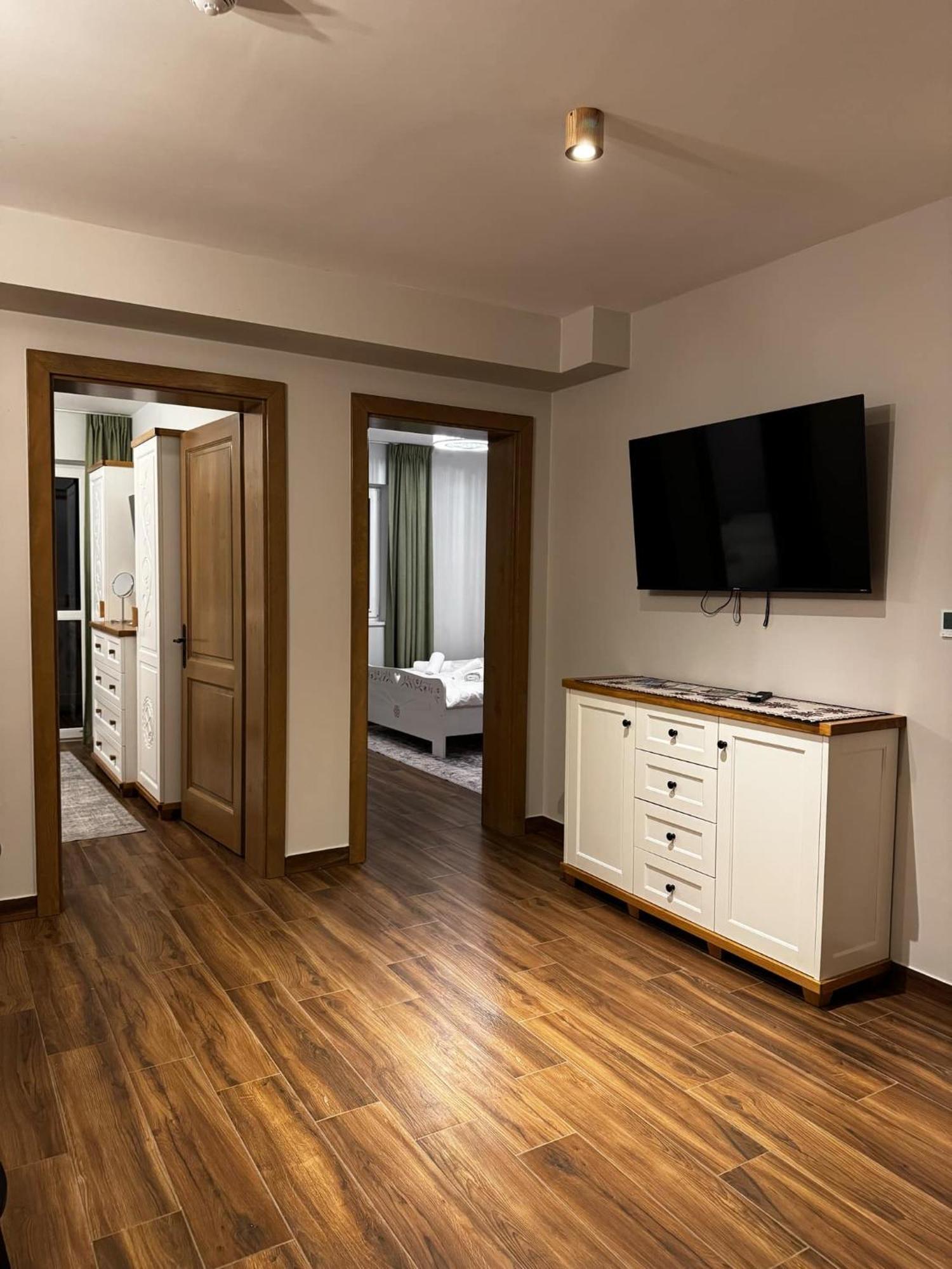 Jw Apartment *